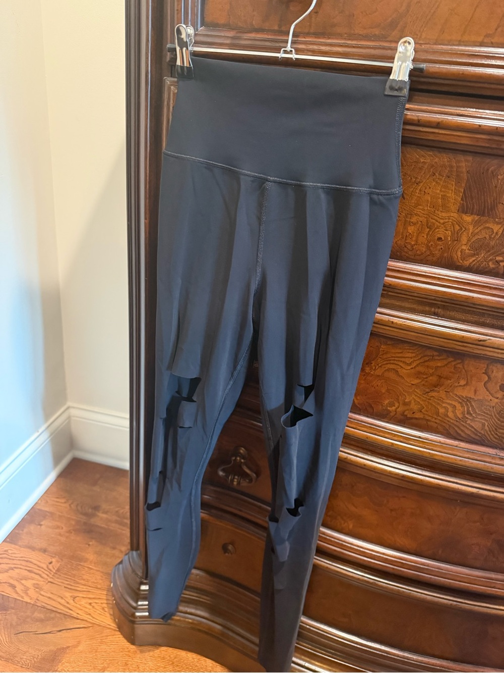 ALO Yoga Warrior Yoga Grey Leggings, Size XS